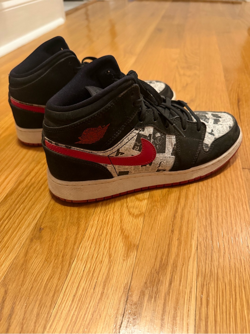 Jordan Kids' Mid-Top Sneakers in Black, Red and White Graphic